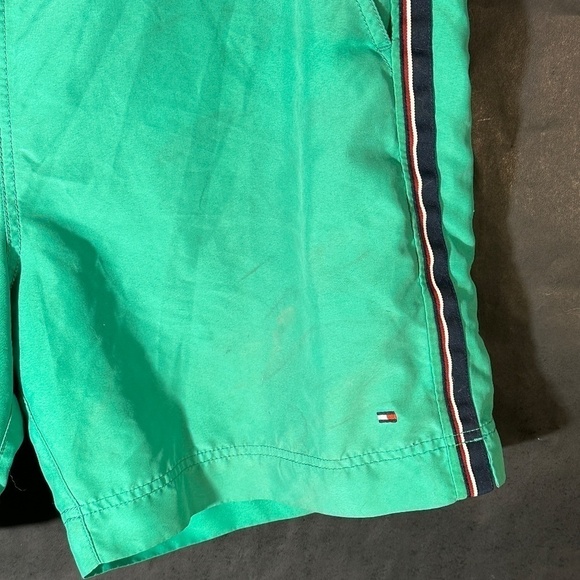 Vintage Green Tommy Hilfiger Swim Trunks Shorts XL - Picture 8 of 8
